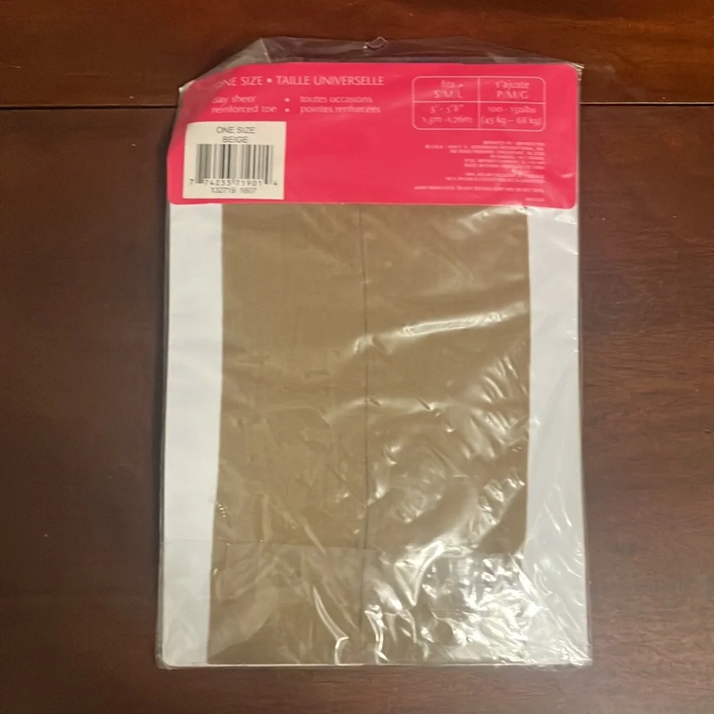 Sophi by Sophisticated‎ Miss Day Sheer Reinforced Toe Pantyhose Beige One Size